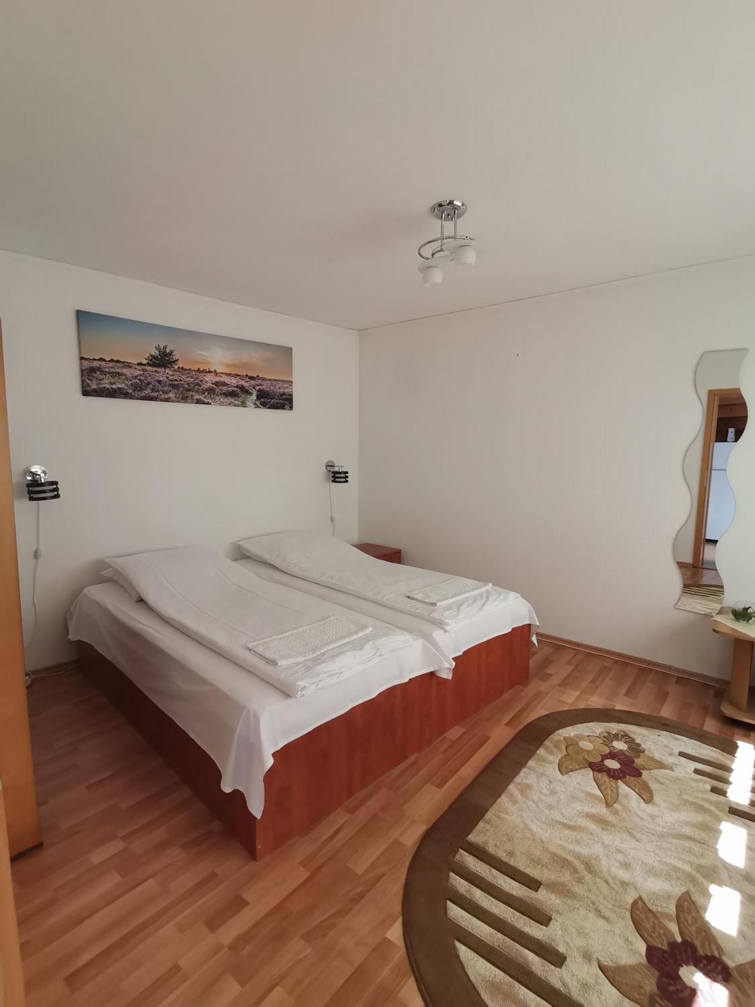 Casa Sara Hotel Săcele Buitenkant foto